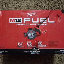 Milwaukee M12 Fuel Circular Saw 5⅜