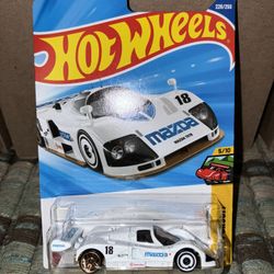 Mazda 787b Hotwheel