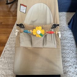 Baby Bjorn Bouncer- Tan