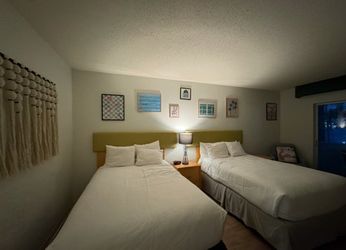 Waldorf Astoria High End Furniture Luxury Hotel Room 