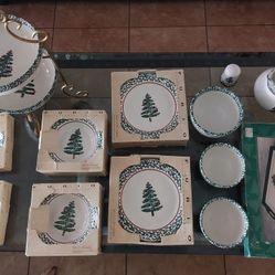 Furio Christmas Tree Dishes Set