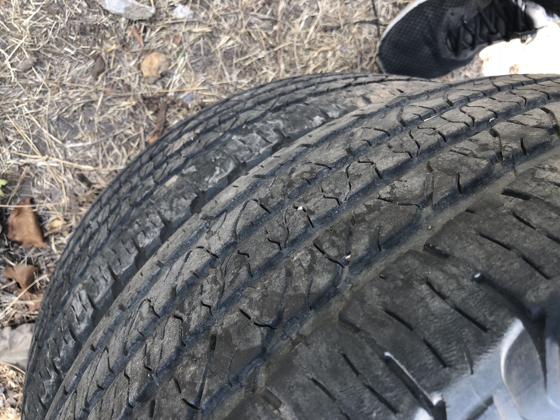 2 !!! 20 inch Dodge Durango wheels and tires 265/50/r20