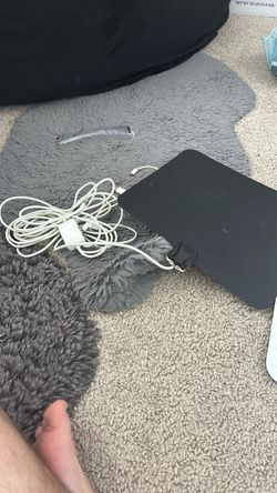 flat, paper-thin indoor HDTV antennas