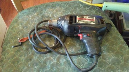 2 Old drills 1 is craftsman and other idk