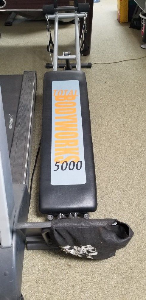 Accepting offers For Rowing Machine ,exercise Equipment