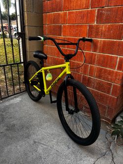 Crew wheelie bike