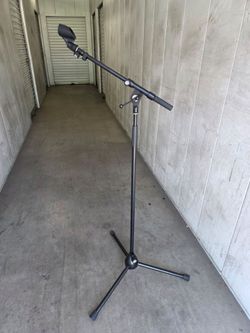 K&M 210 Microphone Stand with Fixed Boom - Black