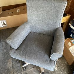 Free Chair