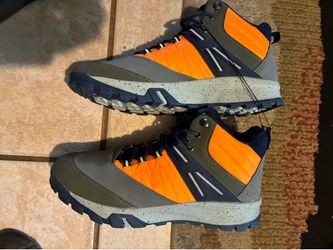 (NEW) Unlimited Rhinos Size Eleven