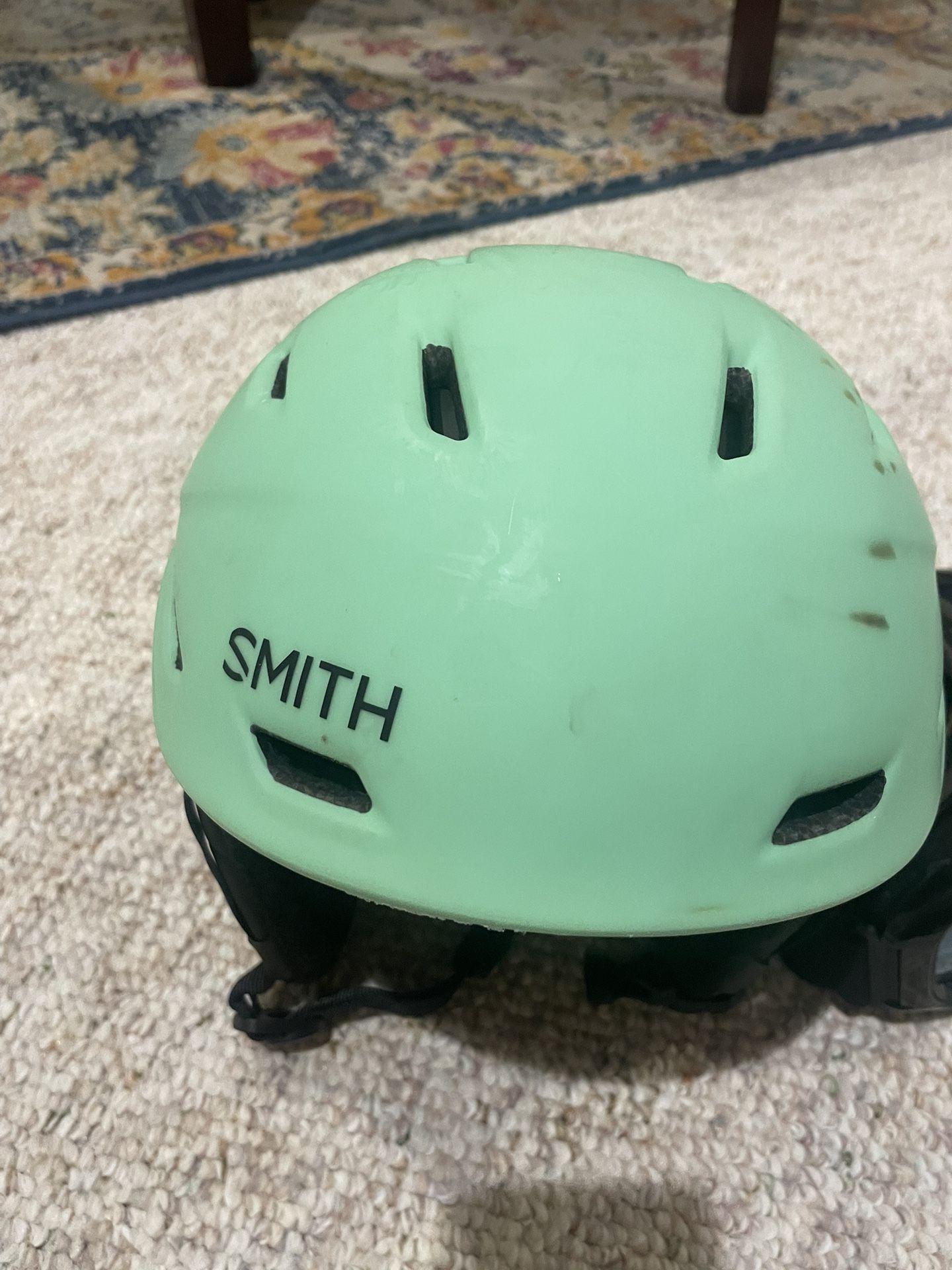 Women’s Smith Skiing Helmet