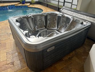 Wellis Jacuzzi