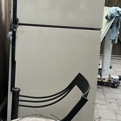Free refrigerator 