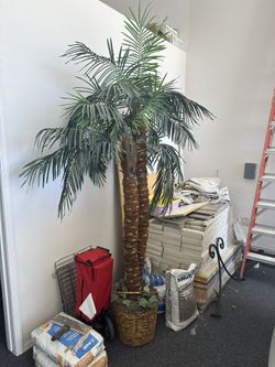 Artificial Palm Tree