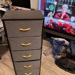 Dresser With Cloth Drawers 