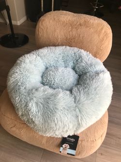 NWT Pet Bed