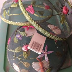 Para Tapar LA Comida De Las Moscas