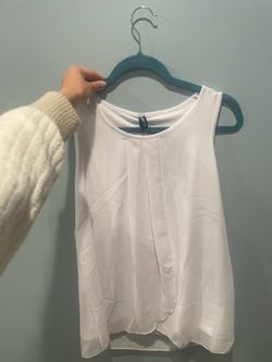 New Women’s blouse size S-M