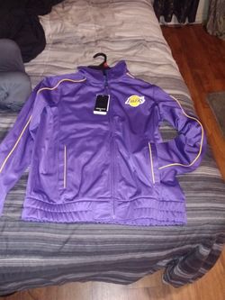 Lakers Medium Sweater