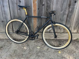 Pure fix black gold fixie 54cm