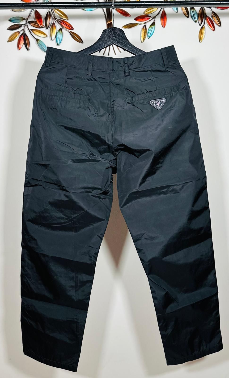 PRADA RE-NYLON TRIANGLE PLAQUE BLACK TROUSERS !!!