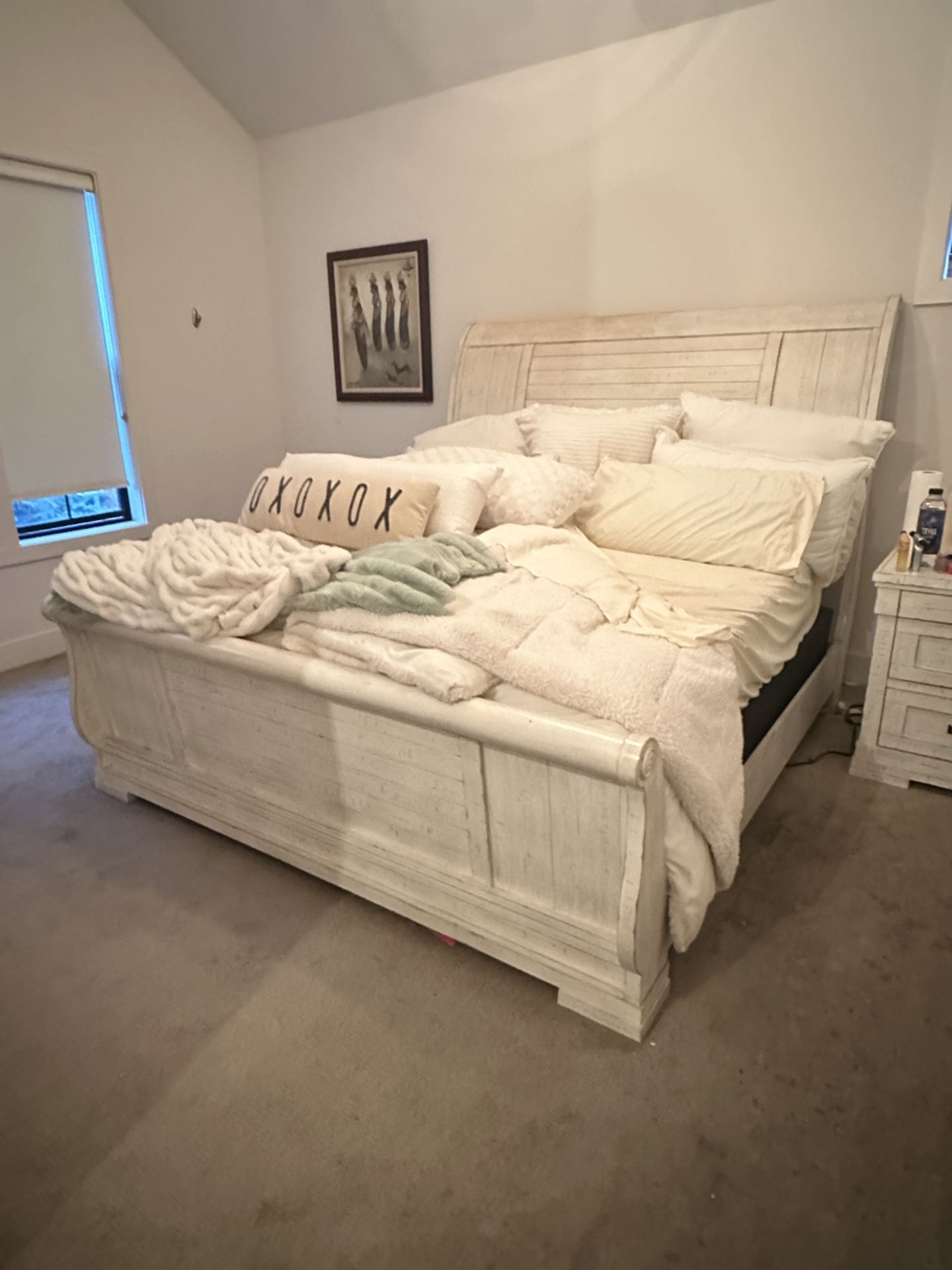 King-Sleigh Bedroom Set