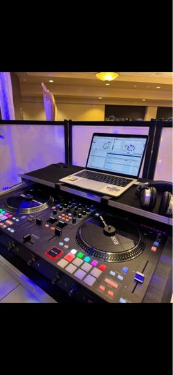 Dj (Local)
