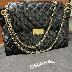 CHANEL HANDBAG 👜