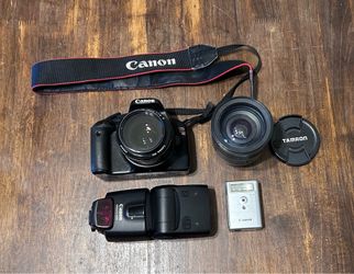 Canon EOS Rebel T2i Camera