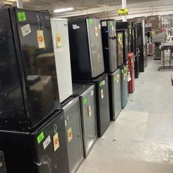 Mini Fridges ❄️ IGLOO / Magic Chef / Frigidaire/GE