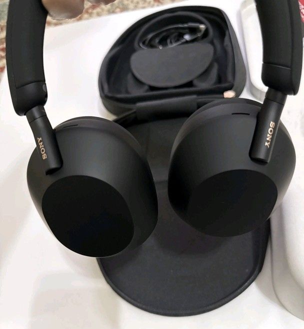 Sony WH-1000xm5