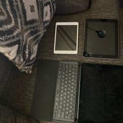 iPads 
