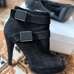 Designer Calvin klein - Booties Size 7 Suede black