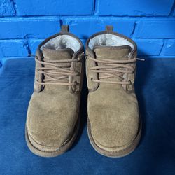 Brown men uggs size 9