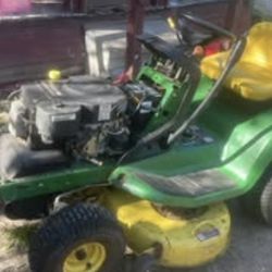John Deere LT155