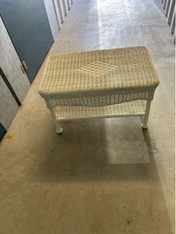 White wicker, coffee table