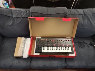 Roland JD-XI keyboard synthesizer open box