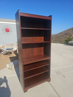 Free Wood Book Shelf has damaged on outside ,inside is good still can used it