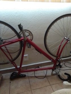 Cannondale road bike