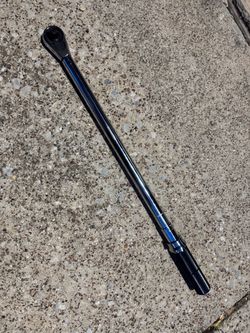 Gearwrench 85066 1/2 inch torque wrench 250ft/ibs