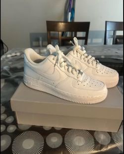 White forces womans 7.5