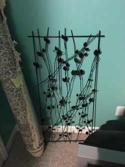 Iron candle holder