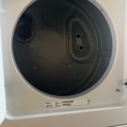 Whirl Pool Stackable Washer/dryer 