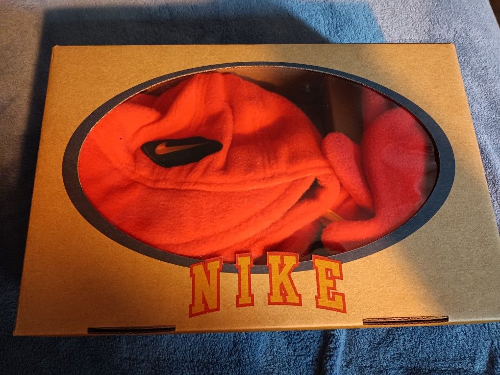 Nike Toddler Fleece Flap Cap And Mittens Gift Box