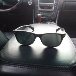 Ray-Ban Sunglasses 