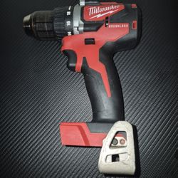 MILWAUKEE M18 BRUSHLESS 1/2" DRILL/DRIVER 