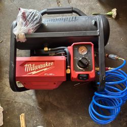 Milwaukee Air Compressor 