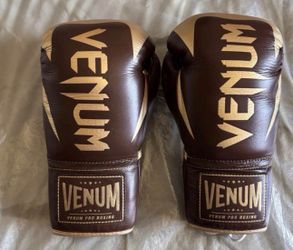 Venum Pro Hammer training gloves