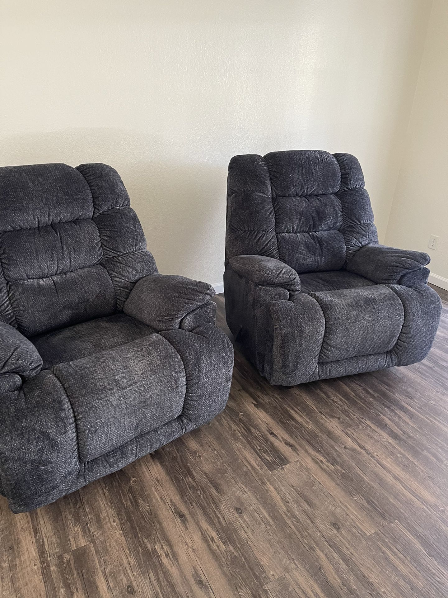 Recliner Chairs , Lazy Boy, Living Room Furniture , Sofa 