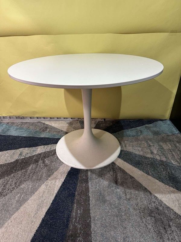 IKEA DOCKSTA Round Kitchen Table, 41" Round White Tulip Base Dining Table 