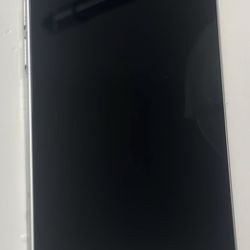 iPhone 16e
